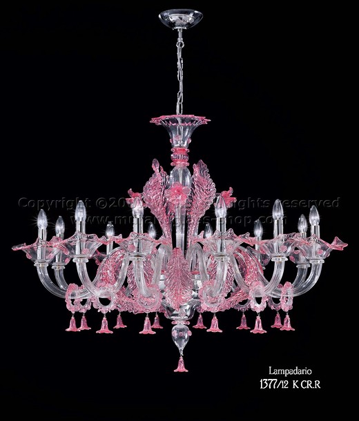 Lustre Giustinian, Lustre en cristal à douze lumières et de rubis