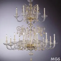 Lustre en cristal à décor doré