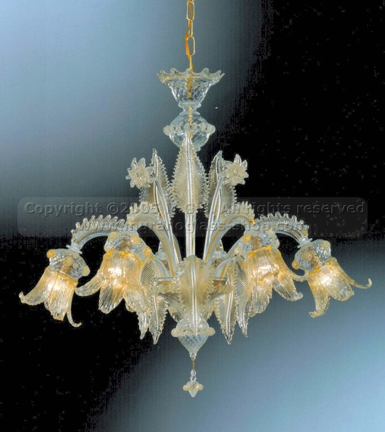 Lustres série 105, Baloton lustre en cristal décoré avec or 24 carats avec six lumières.