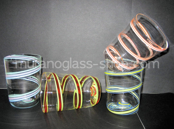 Lunettes de vue avec des bandes de couleur, Quatre verres avec des bandes de couleur
