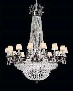 Chandelier avec des perles soufflées, finition argent