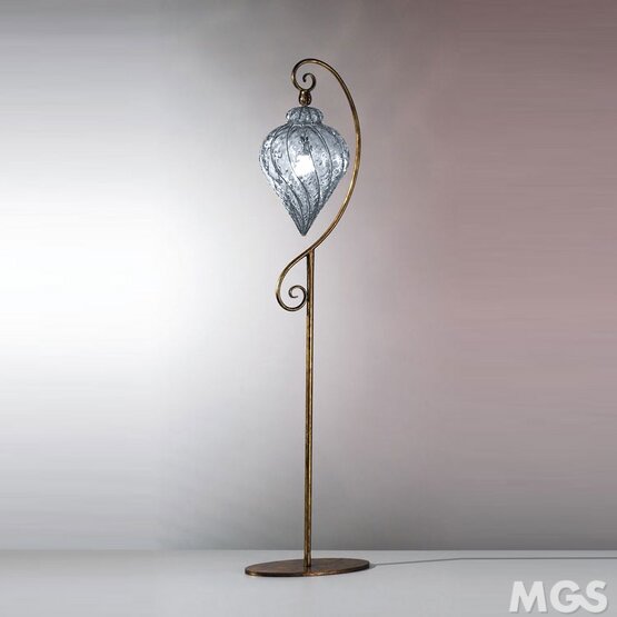 Lampadaire, Lampadaire avec lanterne en cristal