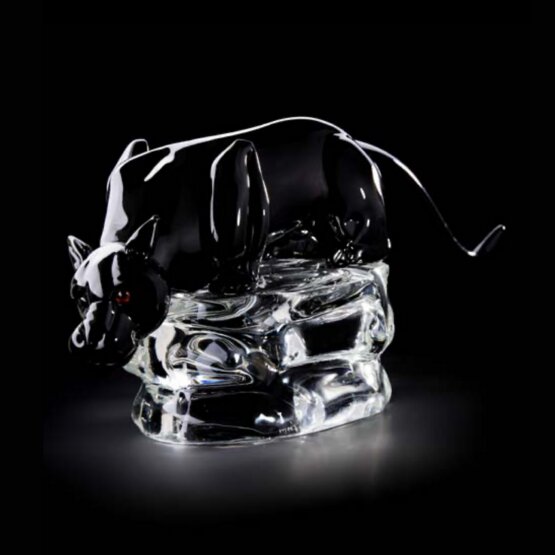 Panthère, Panthère noire sur socle en cristal