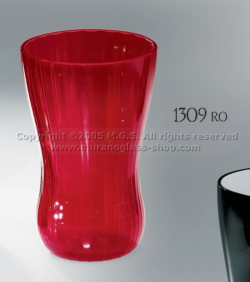 Lunettes de série 1309, Verre de vin rouge.